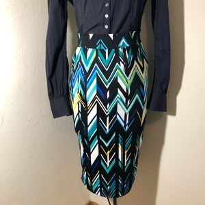 Geometric slim skirt (has stretch)